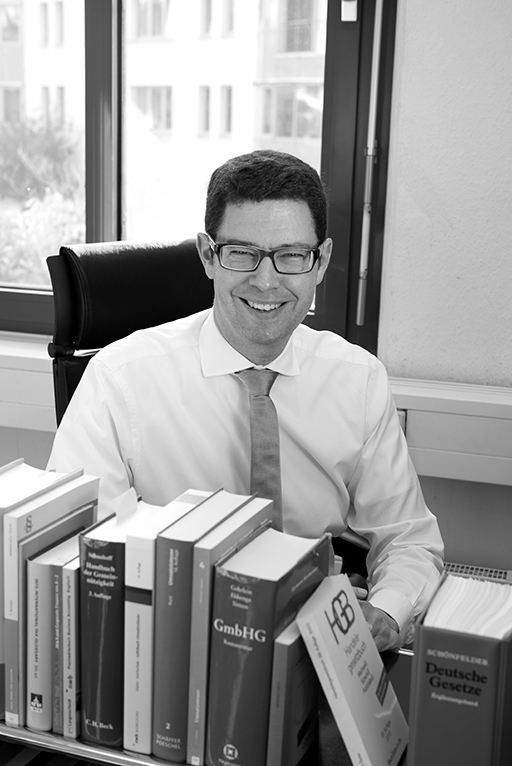 Dr. Christoph Schneider Dr. Christoph Schneider